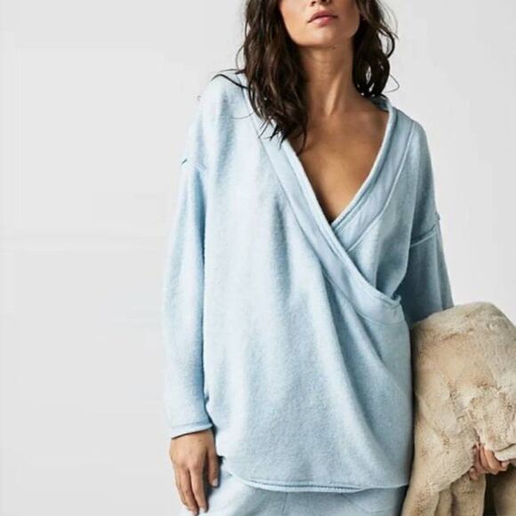 🆕 Free People Intimately Living In This Pullover Soft Cozy Sweater Light Blue - Picture 1 of 14